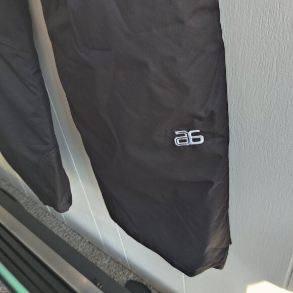 Arctix, Womens snow pant, inner lined, snaps for boot coverage, adjustable waist - Picture 7 of 7
